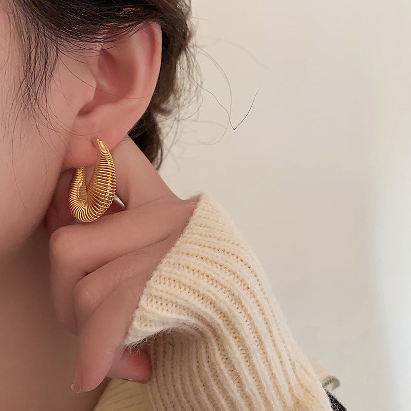 Thread Like Ear Hoops Niche Design Fashion