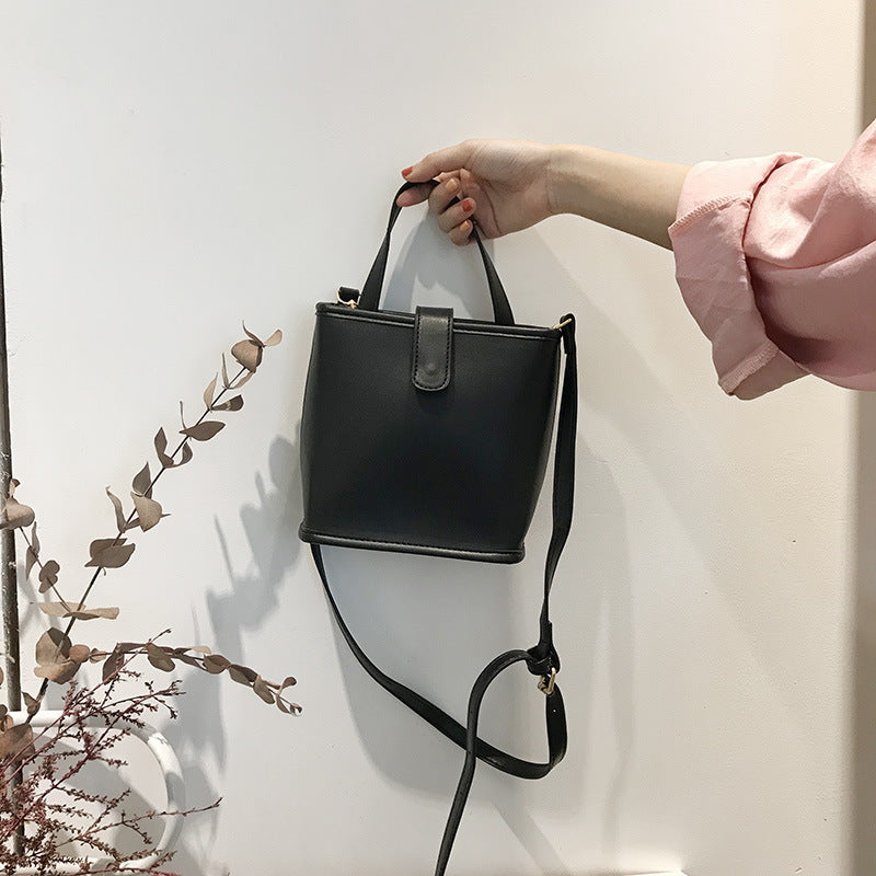 Simple Leather Shoulder Messenger Women's Bag